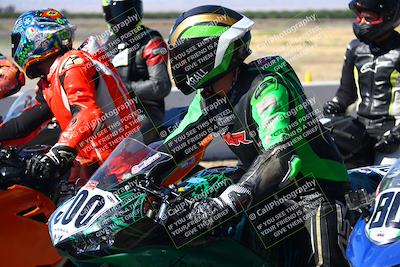 media/Aug-13-2023-CRA (Sun) [[1cfc37a6fb]]/Race 4 400 Superbike/Grid Shots/